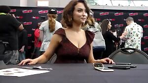 Milana Vayntrub at NY Comic Con