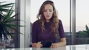 Katya Clover cums while reading