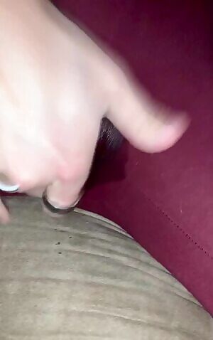 Gushing thru my leggings 💦