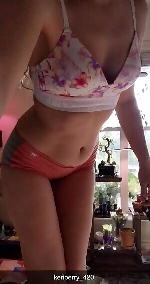 I love getting dressed with the right accessories 39