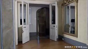 Hotwife Nicolette Shea Cheating On Husband With His Brother