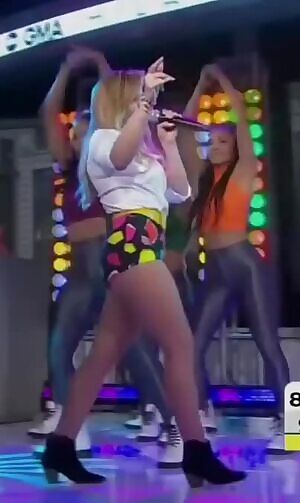 I need Hilary Duff to sit on my face or to wrap her thick legs around me