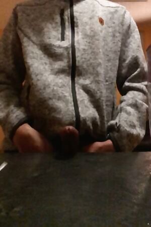 My long cock exploding 👅💦