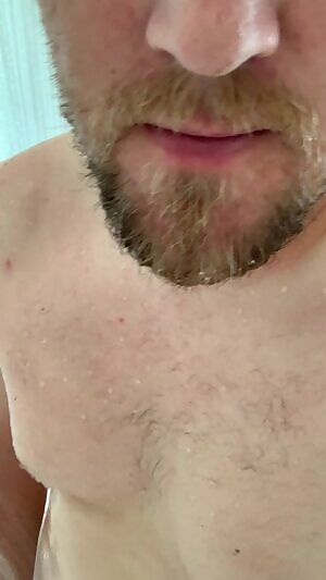 Ready to play! Come see me!