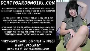 Dirtygardengirl goldfist in pussy & anal prolapse