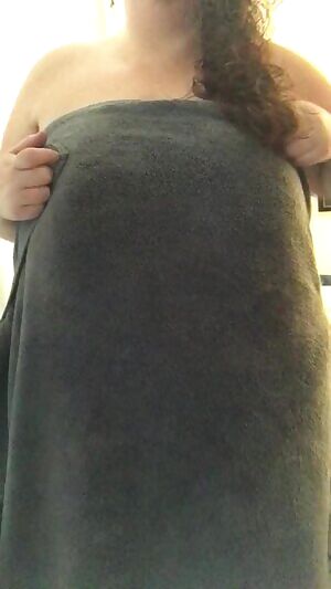 Enjoying my Friday morning.