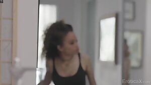 Erotica X - Cecilia Lion - Cat Burglar