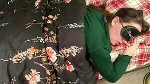 Sleeping fuck and facial