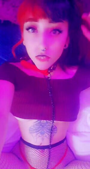 Grab my leash and fuck me. Im just a drooly mutt