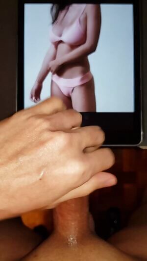 Edging to busty Sophie Mudd