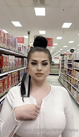 She's a handful 🤗