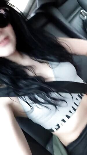 Alessa Savage Misbehaving In An Uber