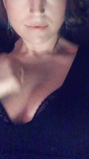 Just a little peek 💋 48