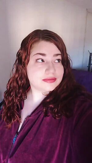 I'm only allowed to wear this hoodie until I lose 10lbs, but that doesn't mean I can't make it sexy.