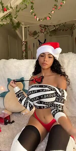 I know it’s not Christmas but f*** it here’s a early gift 🎁