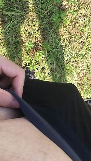 Flashing my dick outside makes me horny