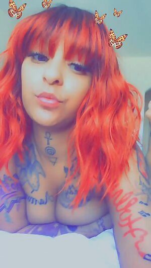 Jus Wish A BBC Would Cum Spoil Me With A Massage , Followed By A Plunge And & Creampie 🤤💦