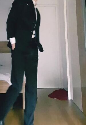 what do you do when your boss walks up to you like this