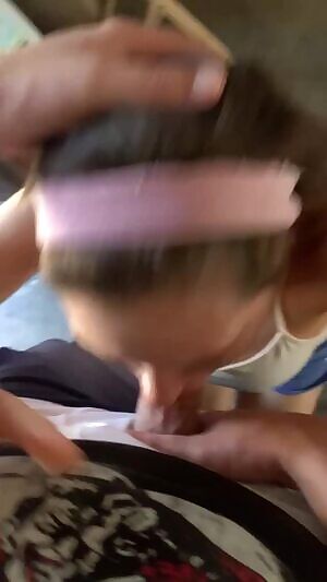 I fuck her mouth & she gets an amazing facial