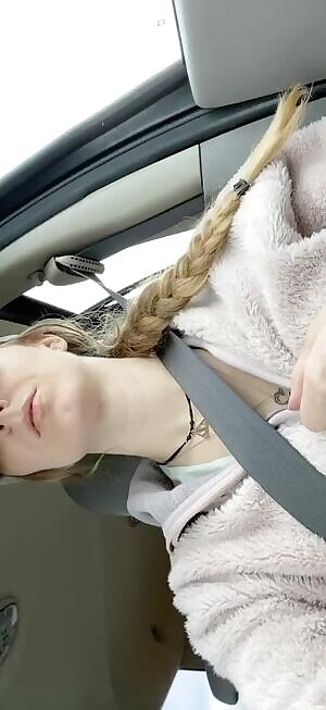 Busy mama so you get traffic titties 😛