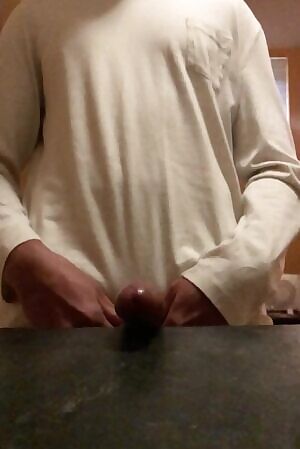 How do you feel about no hands cumshots? 💦