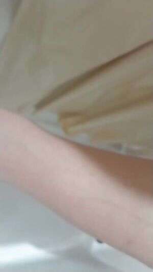 Who wants to change that soap rom soap to cum on her body?