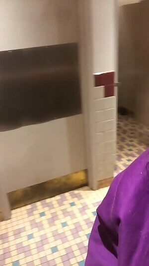 Join me for a to see what other shenanigans I get up to today 😉🔥🇨🇦 or book a hot session to wake us both up before I head out for some flashing fun 😈😇😛.