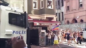 This is what happens when you wear yellow and white after Memorial Day. So gauche!