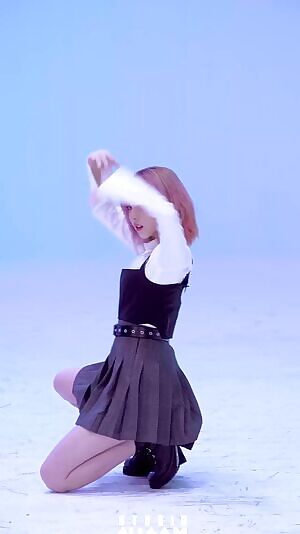 Gfriend Eunha's sexy thighs!