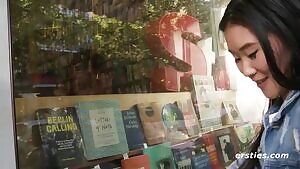 Hidden Vibrator, Library Orgasm