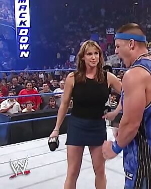 Stephanie McMahon this whore had a huge ass and tits so hard for slut