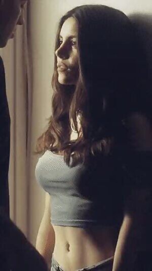 She knows what to do 🔥