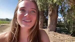 LANA RHOADES AND RILEY REID: HOT BEAUTIFUL FRIENDS