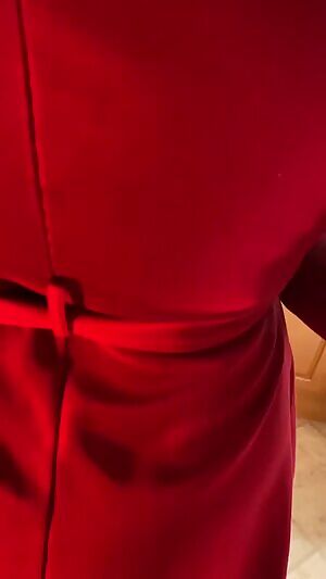 When girls drink together 😳👅