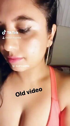 Busty Indian Hottie 😍