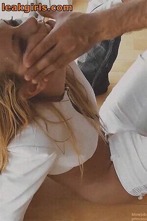 Reminding her that shes a dumb slut