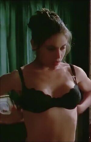 Alyssa Milano Nude