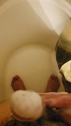 Don't save her, she don't wana be saved