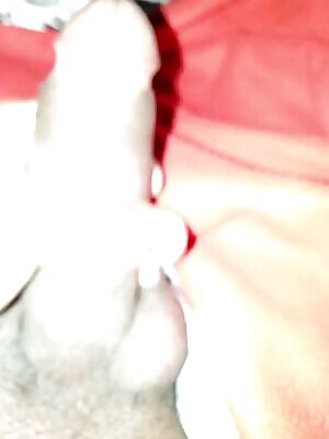 A stroke a day keeps me horny and awake to play 🤗