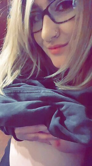 I’ll be your midnight snack 🤓